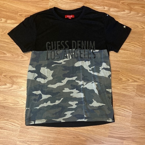 Guess shirt - Picture 6 of 6